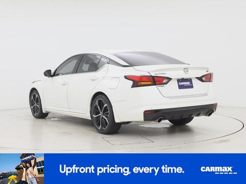 White 2023 Nissan Altima SR