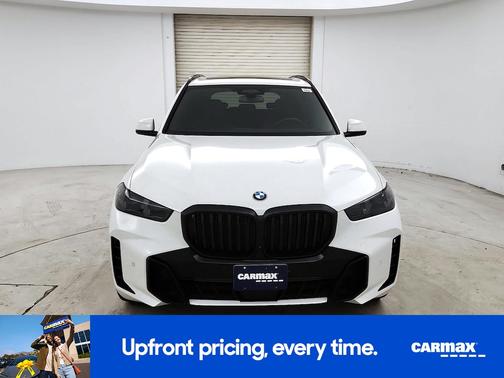 White 2024 BMW X5 xDrive40i
