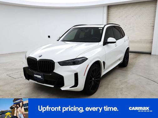 White 2024 BMW X5 xDrive40i