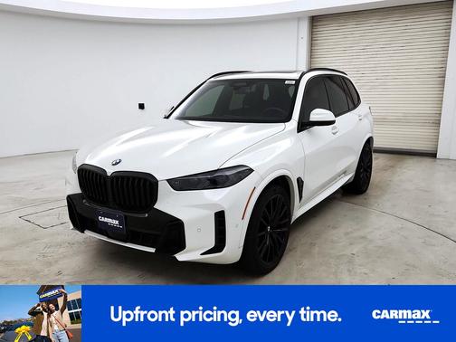 White 2024 BMW X5 xDrive40i