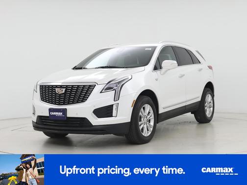 White 2021 Cadillac XT5 Luxury