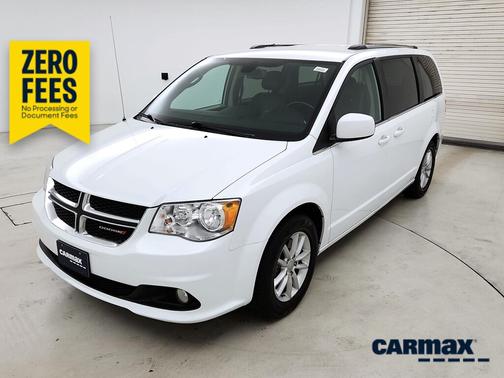 White 2019 Dodge Grand Caravan SXT