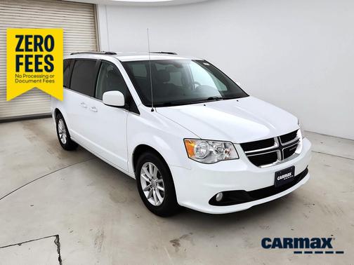White 2019 Dodge Grand Caravan SXT