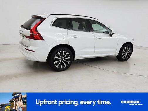 Pearl 2023 Volvo XC60 B5 Core