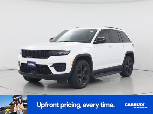White 2023 Jeep Grand Cherokee Altitude