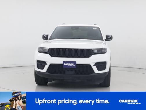 White 2023 Jeep Grand Cherokee Altitude