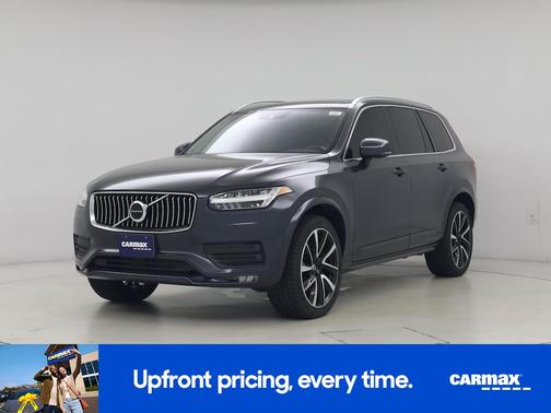 2022 Volvo XC90 T6 Momentum