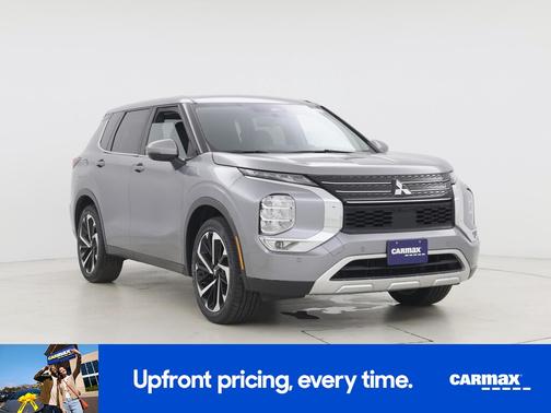 Gray 2024 Mitsubishi Outlander SE Black Edition