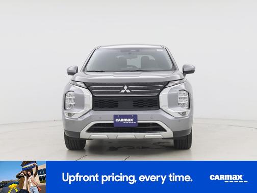 Gray 2024 Mitsubishi Outlander SE Black Edition