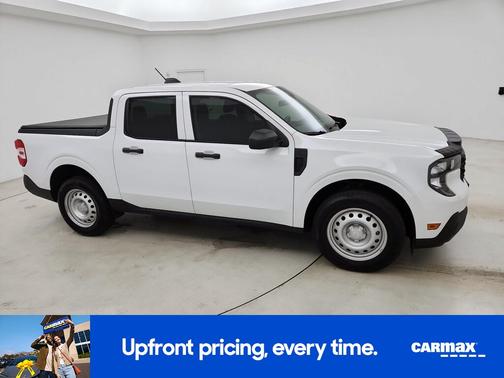 White 2025 Ford Maverick XL