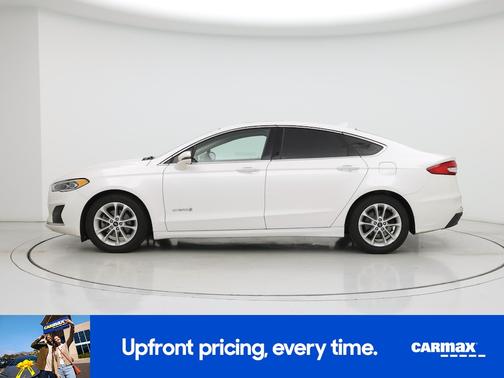 White 2019 Ford Fusion Hybrid SEL