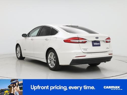 White 2019 Ford Fusion Hybrid SEL