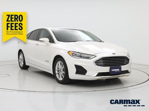 White 2019 Ford Fusion Hybrid SEL