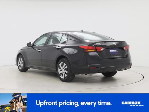 Black 2019 Nissan Altima S