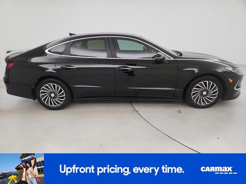 2023 Hyundai SONATA Hybrid Limited