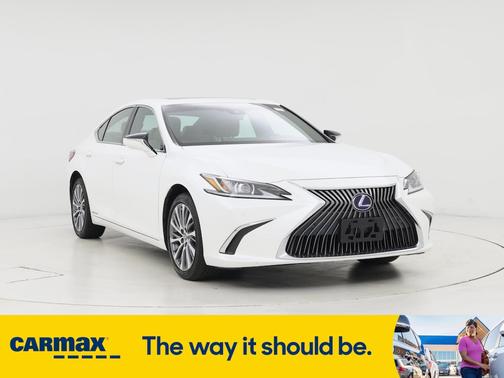 2019 Lexus ES 300h
