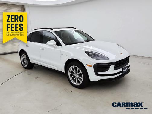 White 2023 Porsche Macan