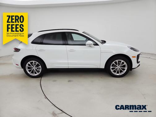 White 2023 Porsche Macan