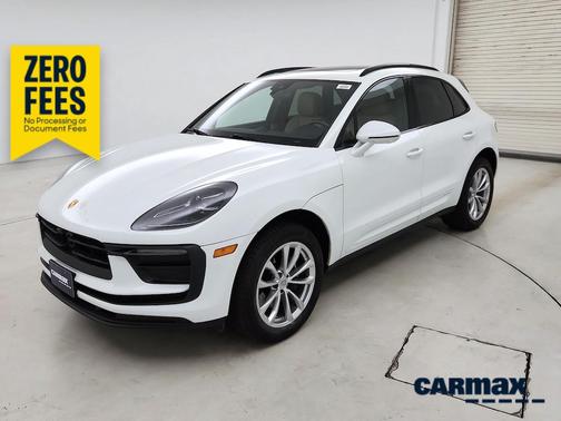 White 2023 Porsche Macan