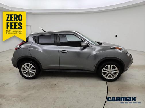 Gray 2017 Nissan Juke S