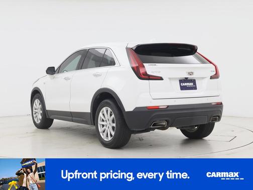 White 2021 Cadillac XT4 Luxury