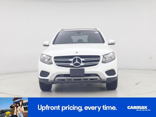White 2019 Mercedes-Benz GLC 300