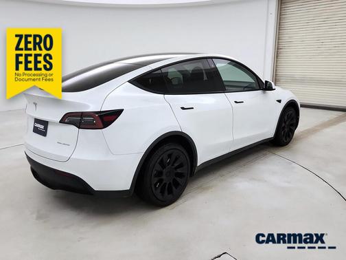 White 2023 Tesla Model Y Long Range