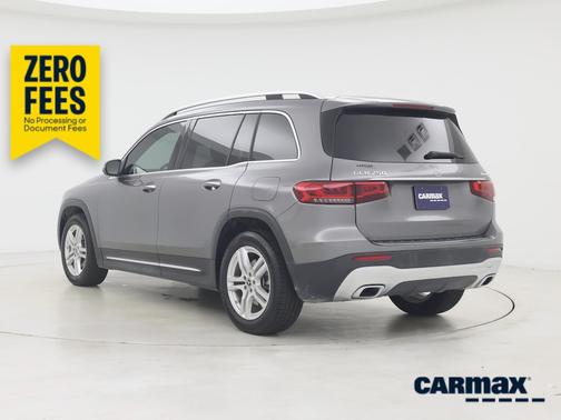 Gray 2023 Mercedes-Benz GLB 250