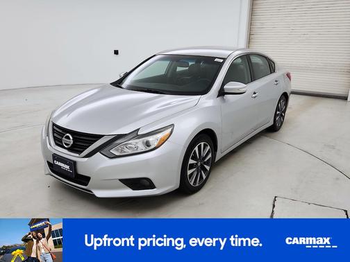 Silver 2017 Nissan Altima SL