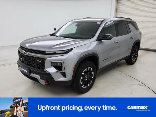 Gray 2024 Chevrolet Traverse Z71