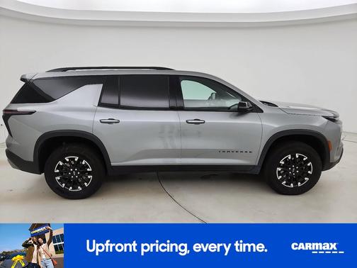 Gray 2024 Chevrolet Traverse Z71