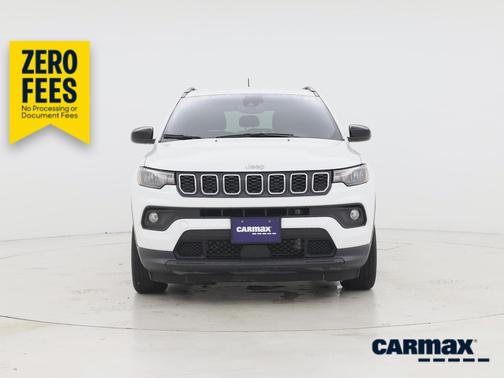 White 2024 Jeep Compass Latitude