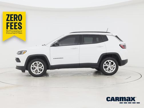 White 2024 Jeep Compass Latitude