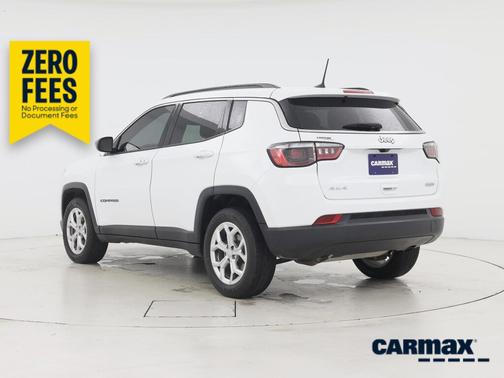 White 2024 Jeep Compass Latitude