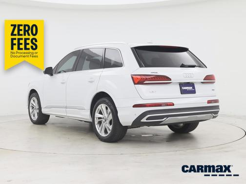 White 2023 Audi Q7 Premium Plus
