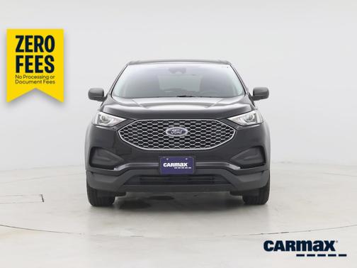 Black 2024 Ford Edge SE