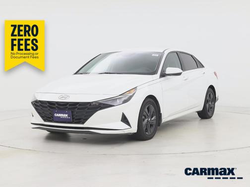 White 2022 Hyundai ELANTRA SEL