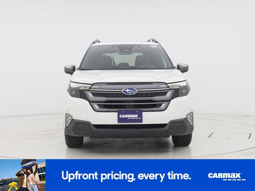 White 2025 Subaru Forester Premium