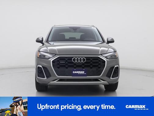 Green 2024 Audi Q5 S-Line Premium Plus