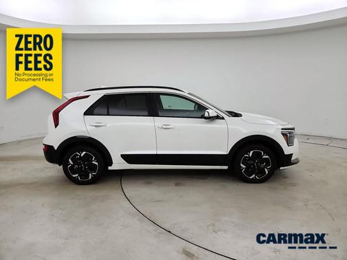 White 2024 Kia Niro EV Wind