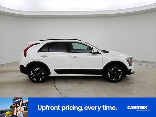 White 2024 Kia Niro EV Wind