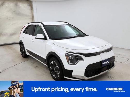 White 2024 Kia Niro EV Wind