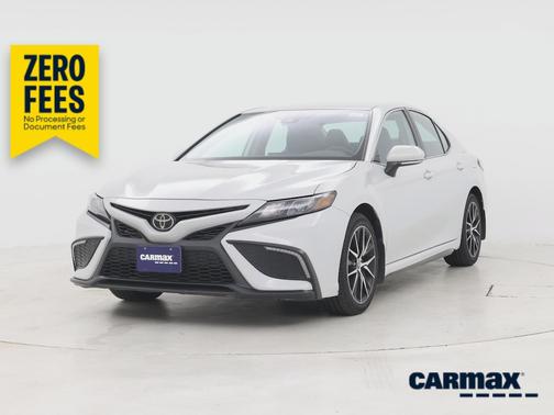 Gray 2024 Toyota Camry SE