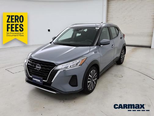 Gray 2022 Nissan Kicks SV