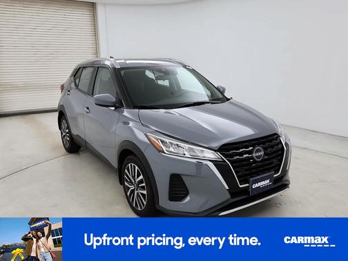 Gray 2022 Nissan Kicks SV