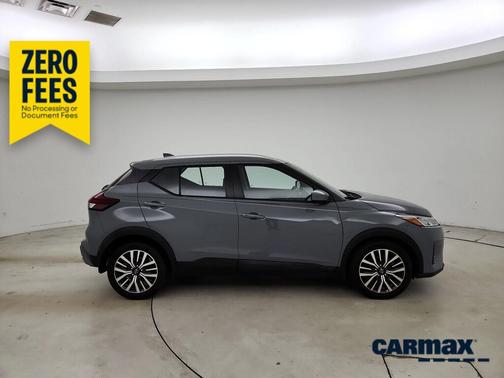 Gray 2022 Nissan Kicks SV