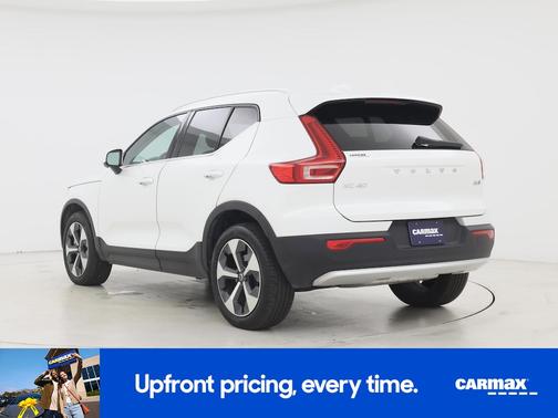 White 2024 Volvo XC40 B5 Plus Bright Theme