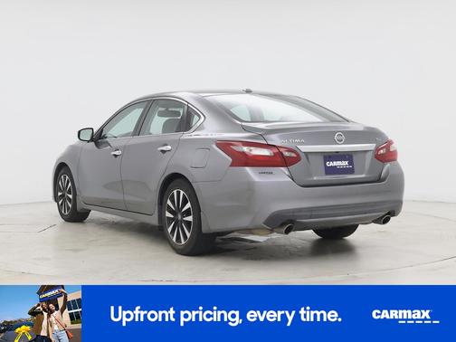 Gray 2018 Nissan Altima SV