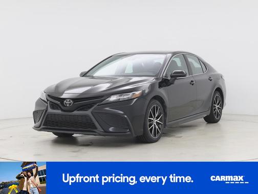 Black 2022 Toyota Camry SE