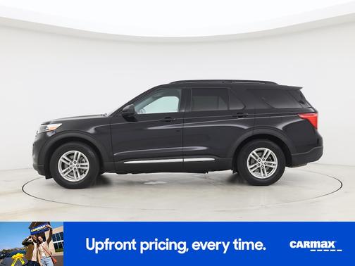 Black 2022 Ford Explorer XLT